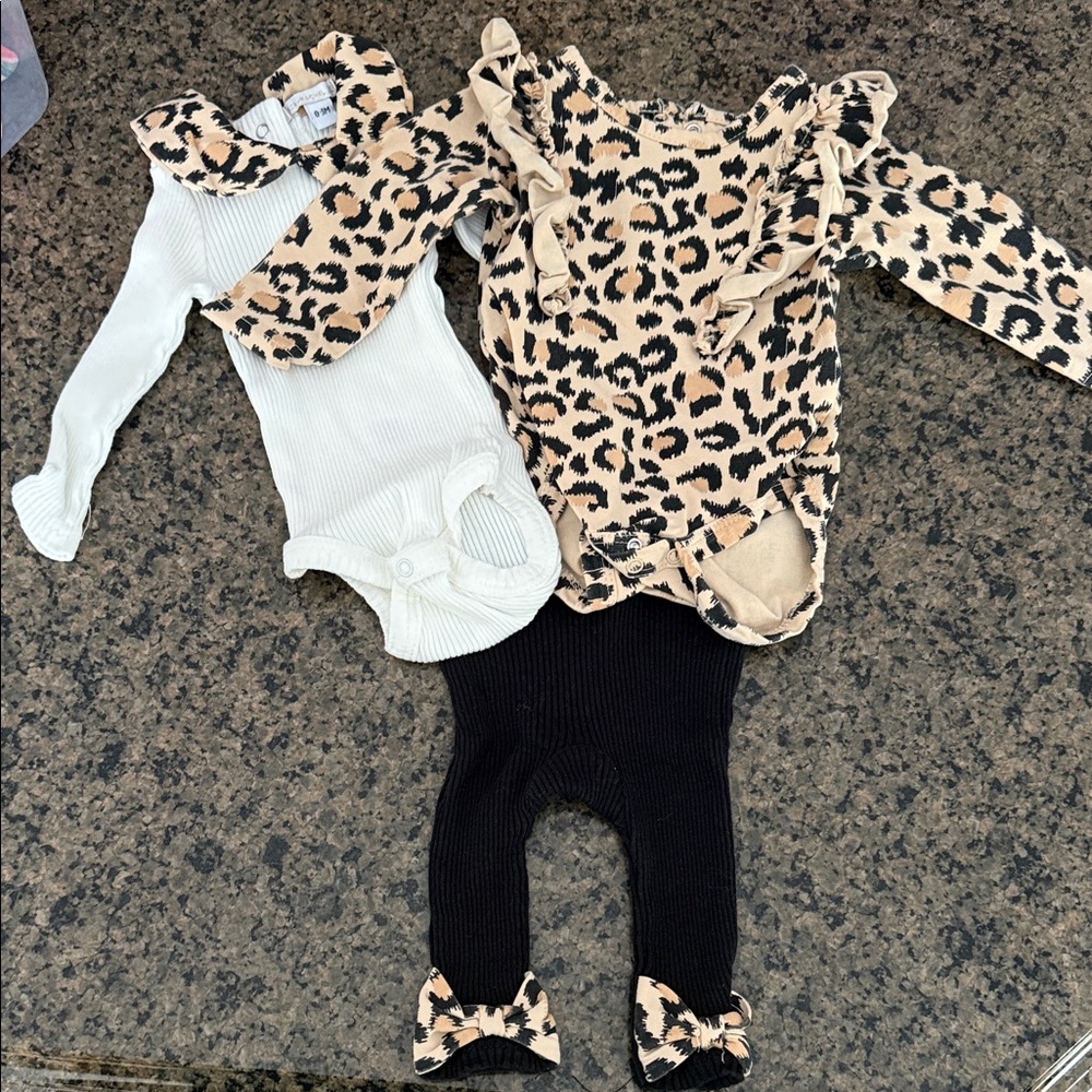 Leopard Print and White Kids set 0-3 mos